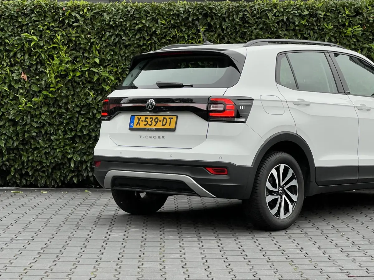 1.0 TSI Active, VIRTUAL COCKPIT, NAVIGATIE, CRUISE CONTROL, AIRCO, KEYLESS, DODEHOEK, CAMERA, LICHTMETAAL 16"