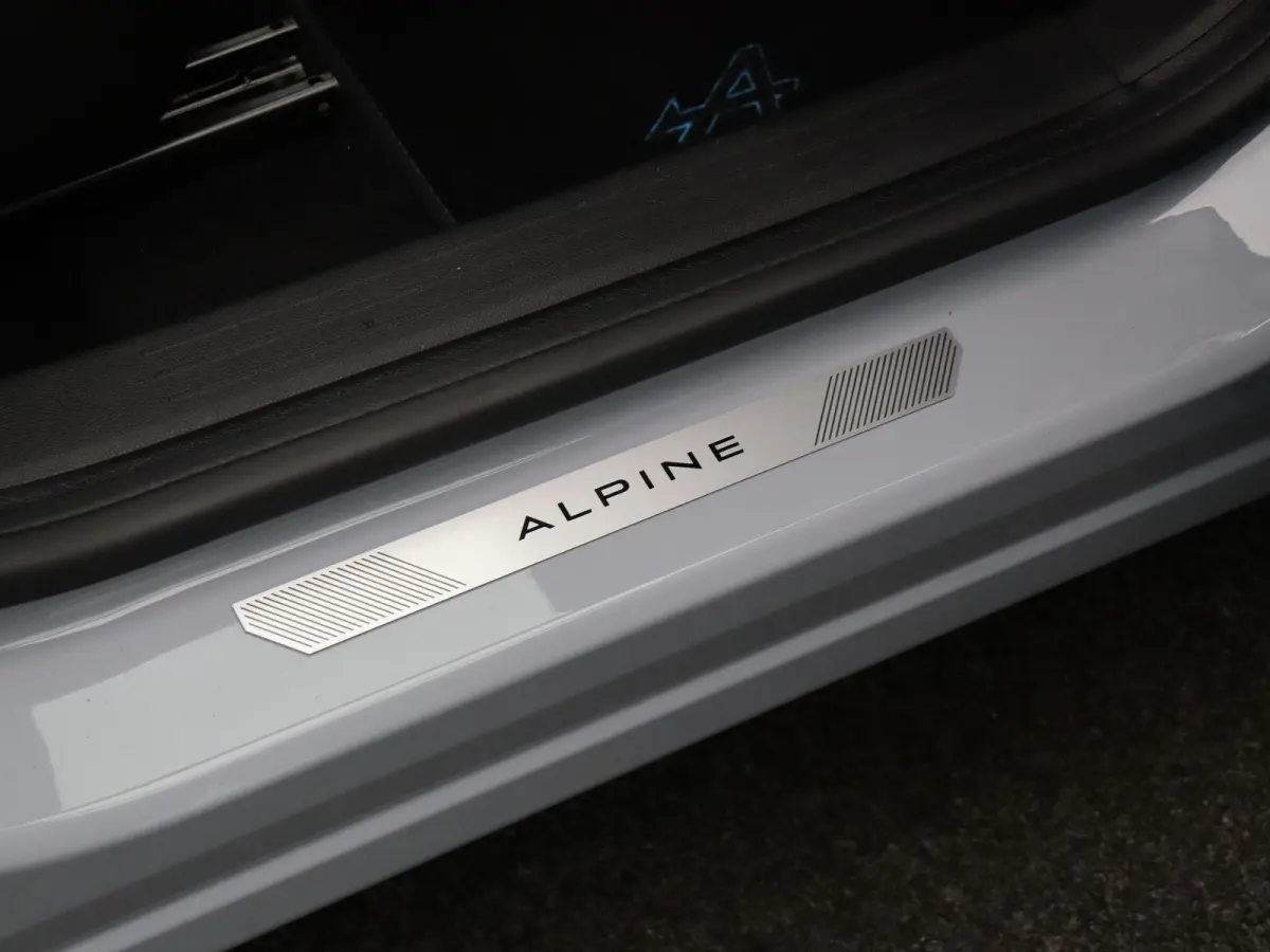 mild hybrid 160pk esprit Alpine | Schuif Kantel Dak | Harman Kardon | Google Maps Navigatie | Dodehoek Detectie |
