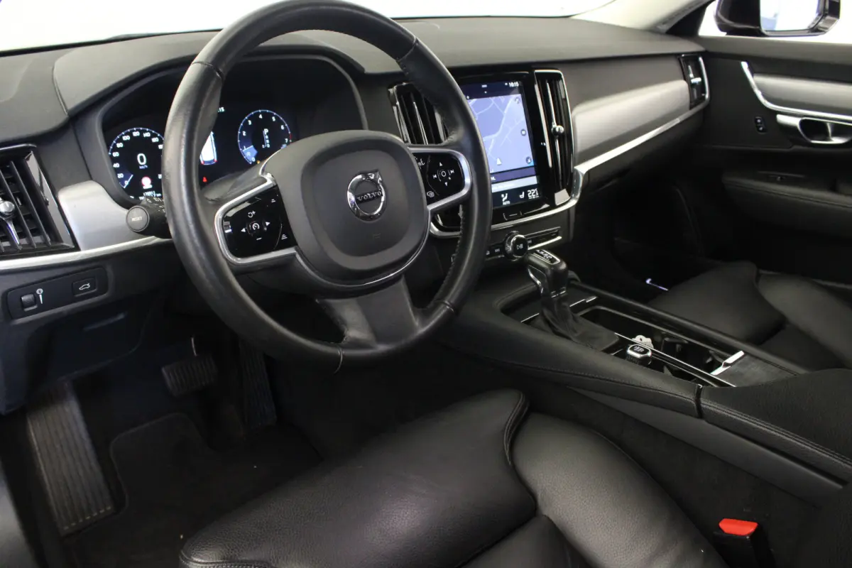 2.0 T5 90th Anniversary Edition