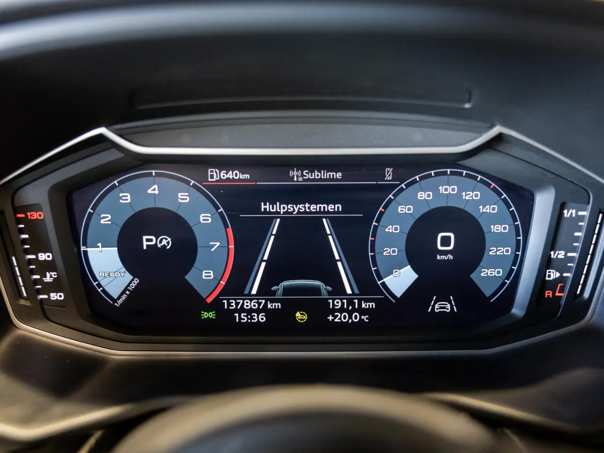 25 TFSI S-Line edition / 95pk / NAP / Afgevlakt stuurwiel / Cruise control /