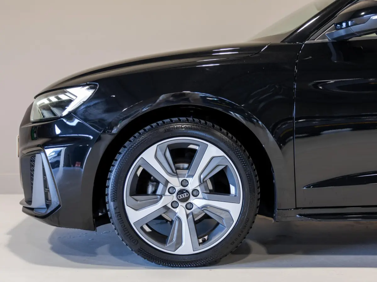 25 TFSI S-Line edition / 95pk / NAP / Afgevlakt stuurwiel / Cruise control /