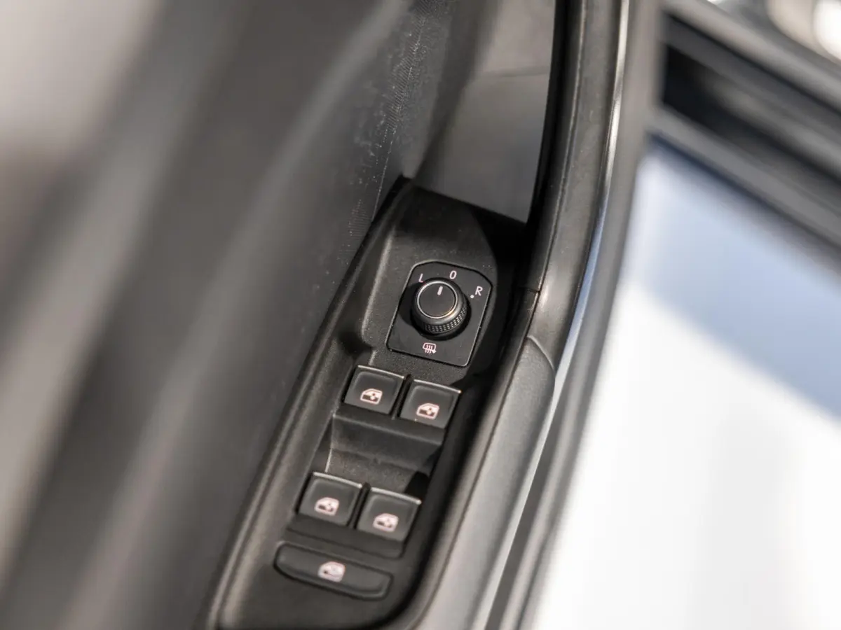 25 TFSI S-Line edition / 95pk / NAP / Afgevlakt stuurwiel / Cruise control /