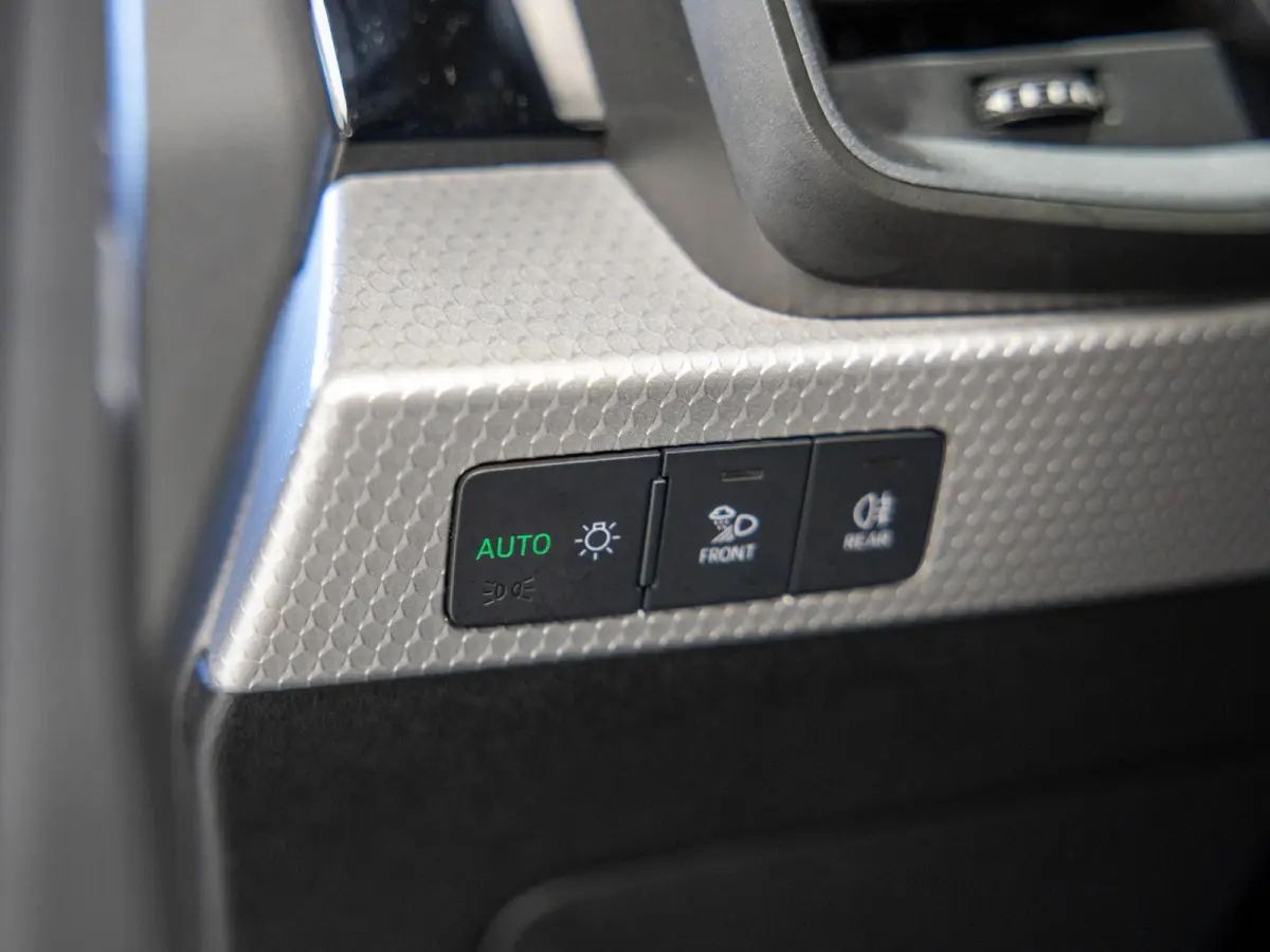 25 TFSI S-Line edition / 95pk / NAP / Afgevlakt stuurwiel / Cruise control /