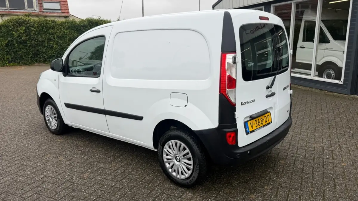 1.5 DCI 55KW 75PK EURO 6 DISTRIBUTIERIEM VERNIEUWD/ AIRCO/ CRUISE CONTROL/ PARKEERSENSOREN / 100% DEALERONDERHOUDEN