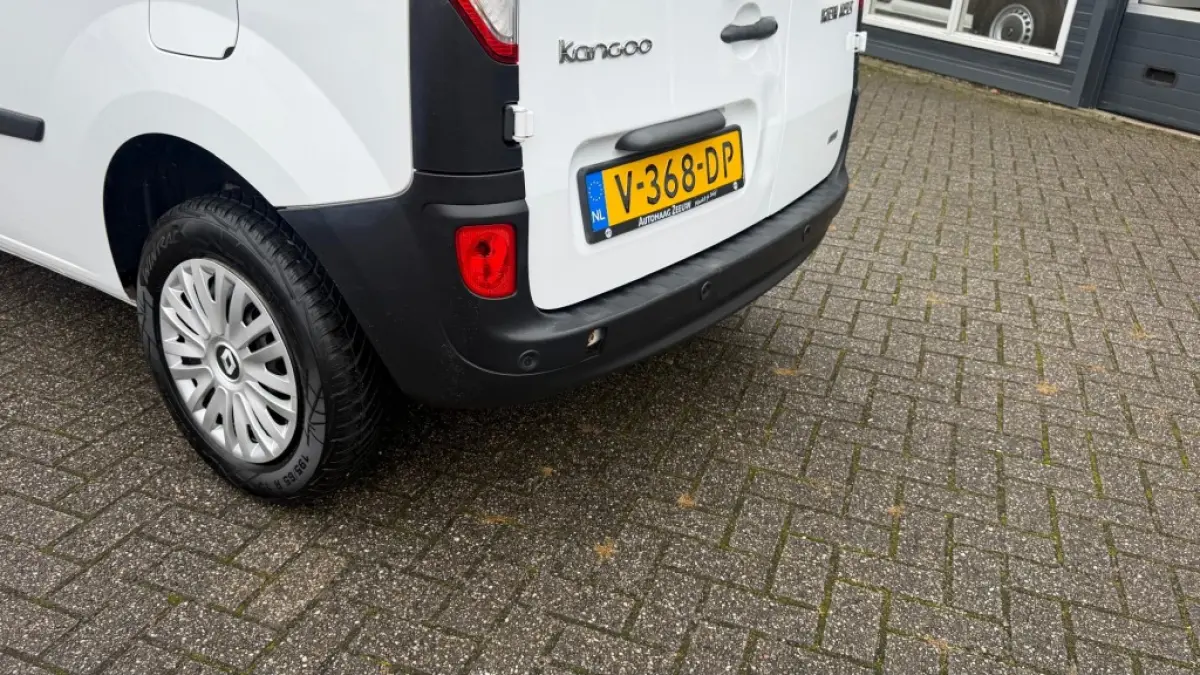 1.5 DCI 55KW 75PK EURO 6 DISTRIBUTIERIEM VERNIEUWD/ AIRCO/ CRUISE CONTROL/ PARKEERSENSOREN / 100% DEALERONDERHOUDEN
