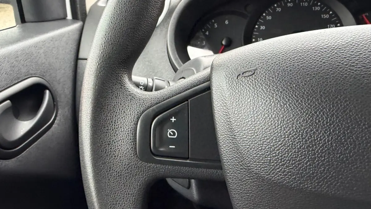 1.5 DCI 55KW 75PK EURO 6 DISTRIBUTIERIEM VERNIEUWD/ AIRCO/ CRUISE CONTROL/ PARKEERSENSOREN / 100% DEALERONDERHOUDEN