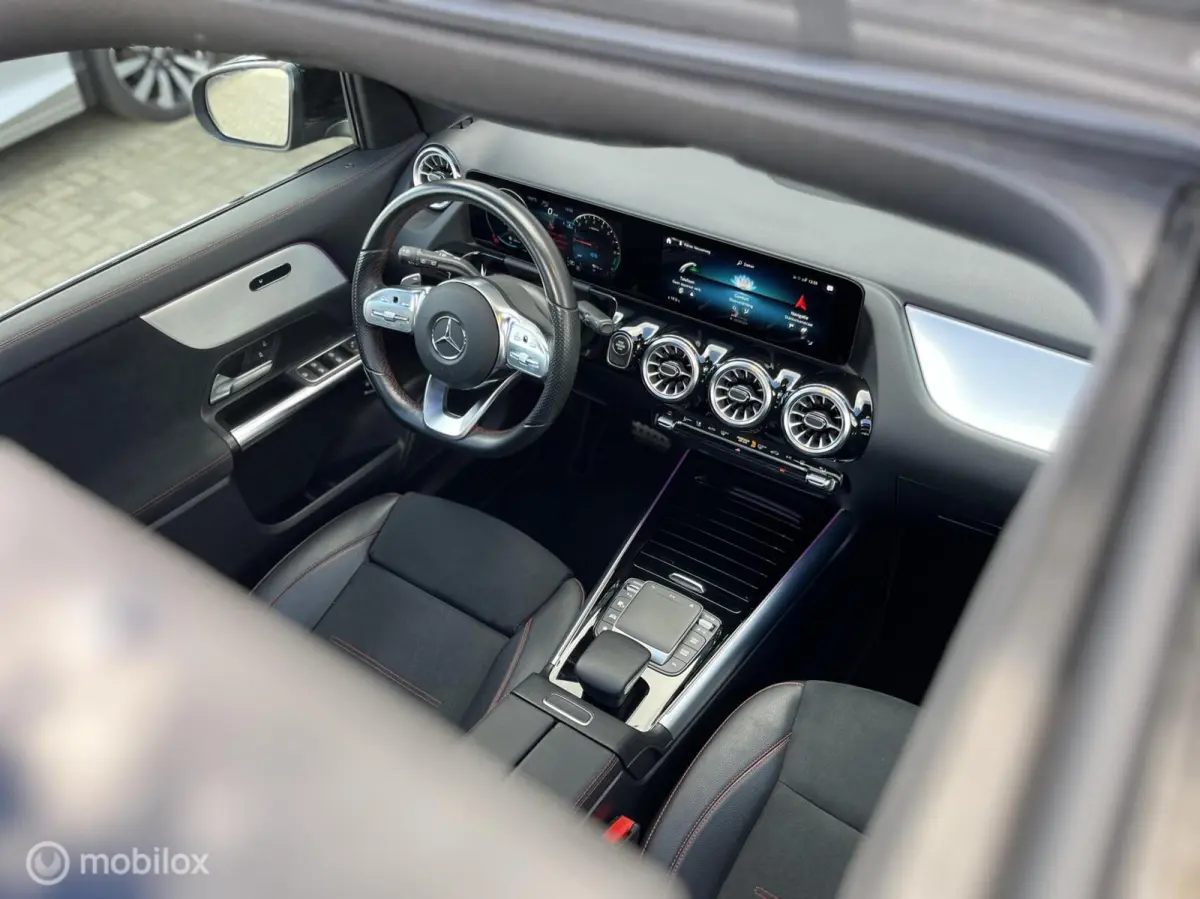 250 e AMG Line|Panoramadak|Camera|Sfeerverlichting