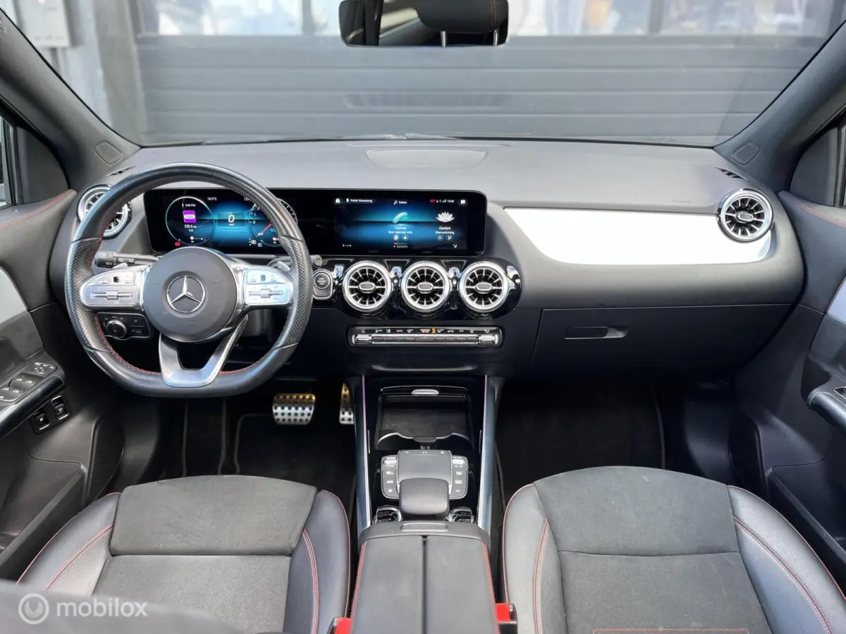 250 e AMG Line|Panoramadak|Camera|Sfeerverlichting