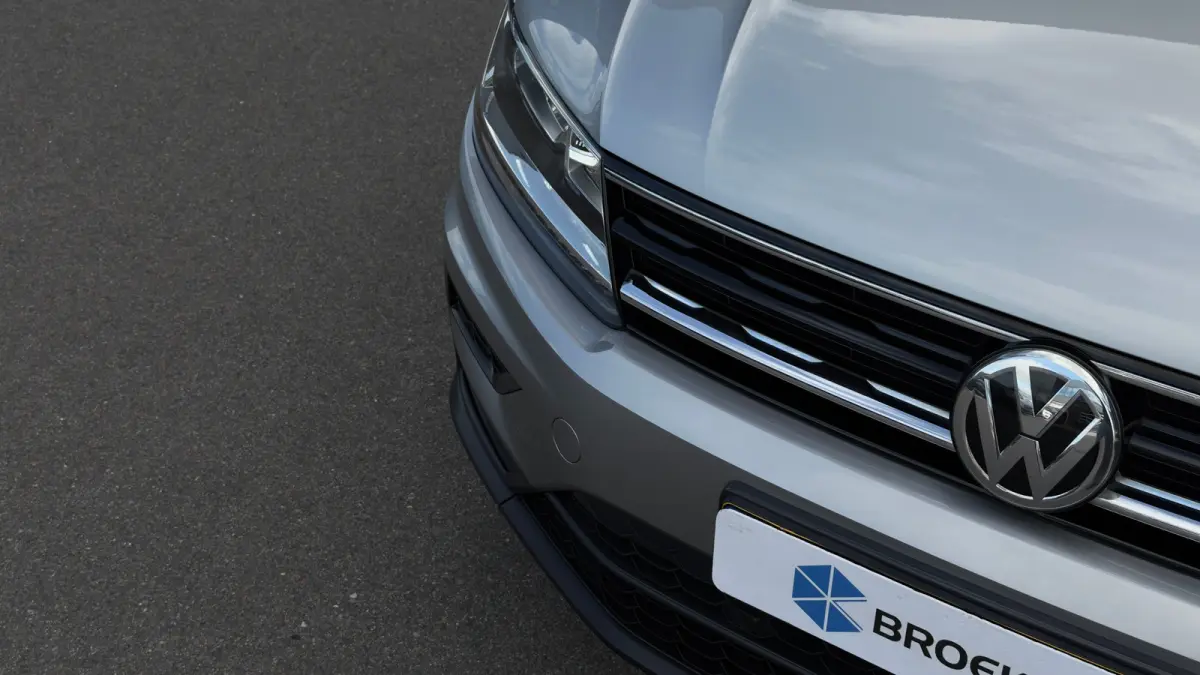 1.4 TSI Comfortline Business l Panoramadak Elektr. l Stoelverwarming l Luxe bekleding l Navigatie l Parkeersensoren voor en achter l
