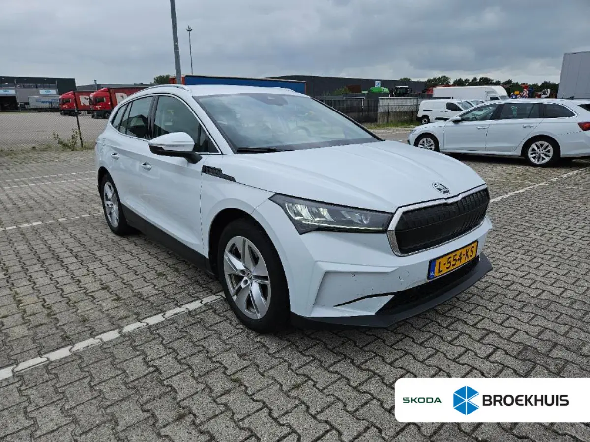 60 | Stoelverwarming | Apple Carplay | Keyless | Parkeersensoren | Apple Carplay/Android Auto|telefoonintegratie premium | Electronic climate controle | Keyless start