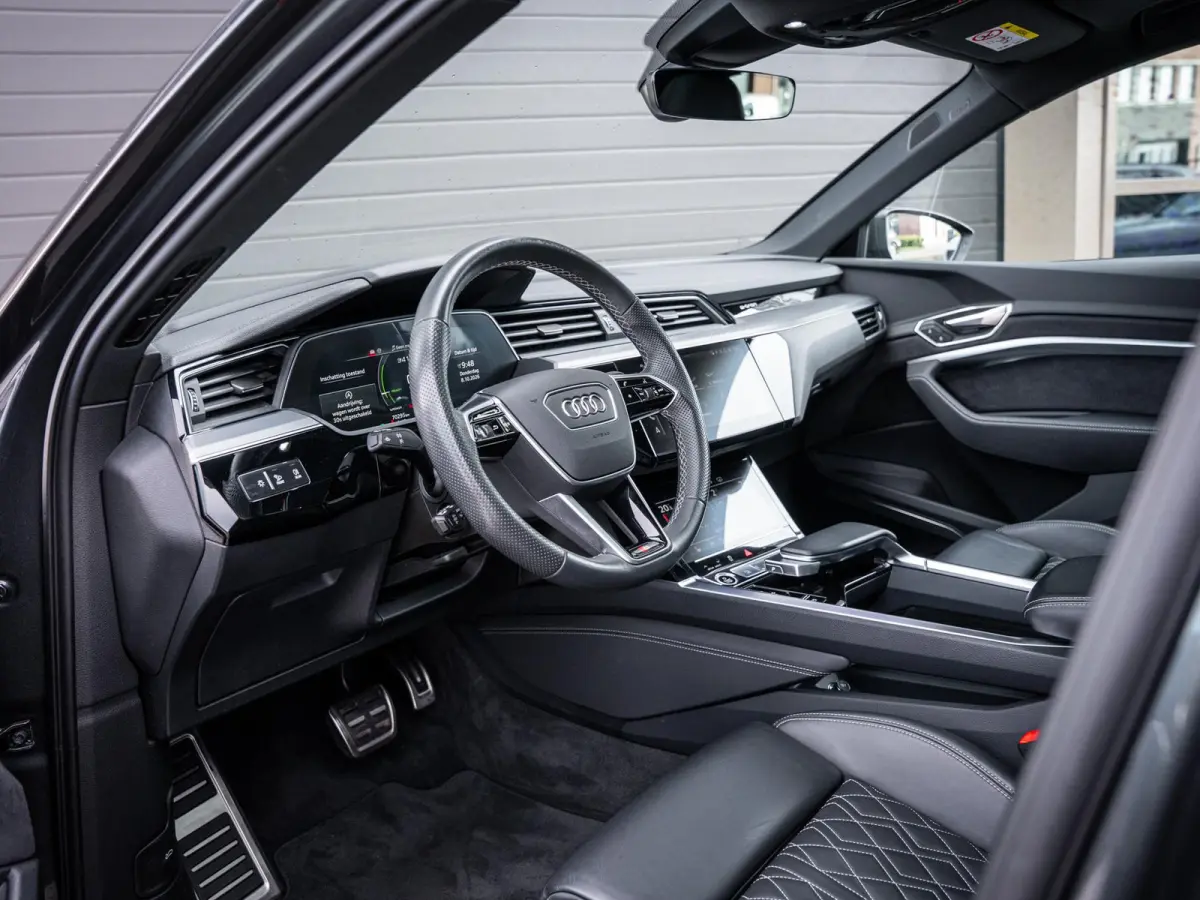 55 quattro S Edition 115 kWh - RS-seat l Pano l Memory l ACC