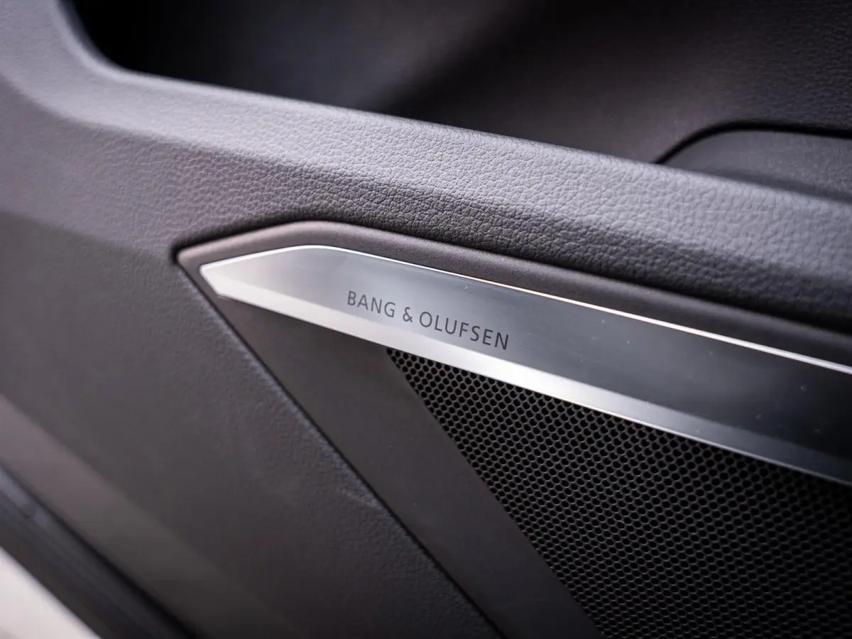 55 quattro S Edition 115 kWh - RS-seat l Pano l Memory l ACC