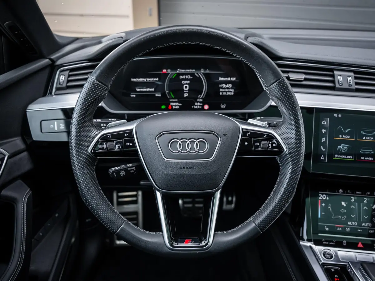55 quattro S Edition 115 kWh - RS-seat l Pano l Memory l ACC