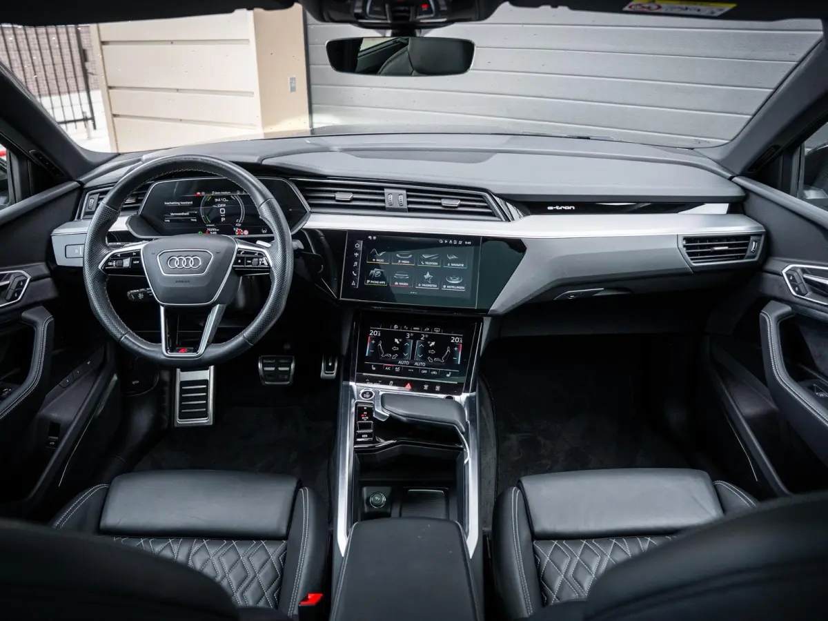 55 quattro S Edition 115 kWh - RS-seat l Pano l Memory l ACC