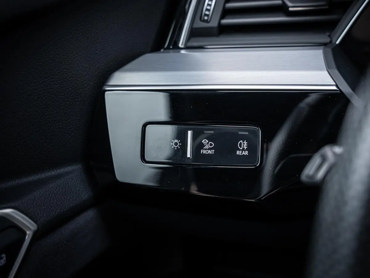 55 quattro S Edition 115 kWh - RS-seat l Pano l Memory l ACC