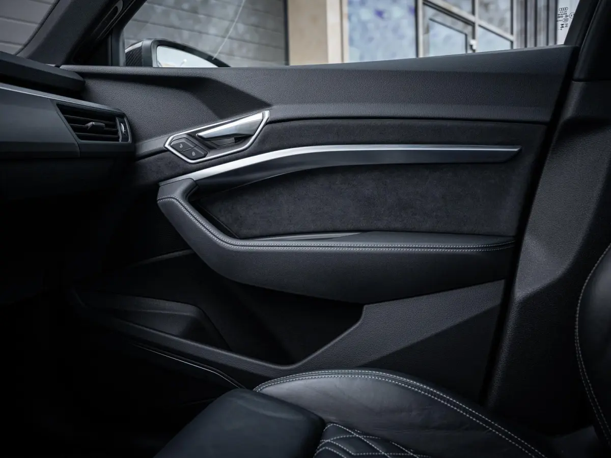 55 quattro S Edition 115 kWh - RS-seat l Pano l Memory l ACC