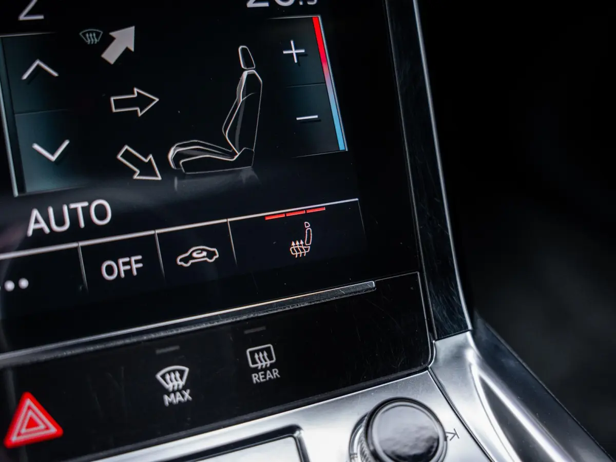 55 quattro S Edition 115 kWh - RS-seat l Pano l Memory l ACC