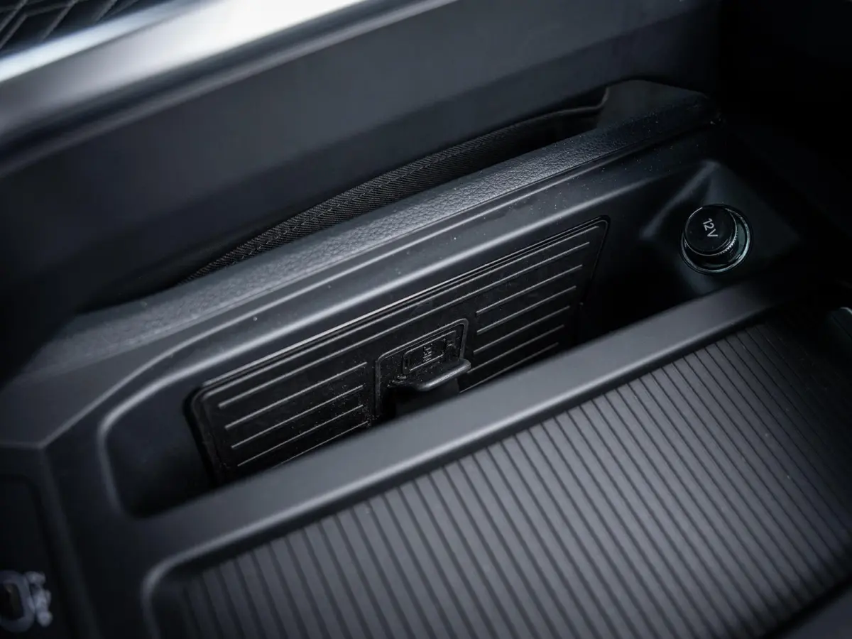 55 quattro S Edition 115 kWh - RS-seat l Pano l Memory l ACC