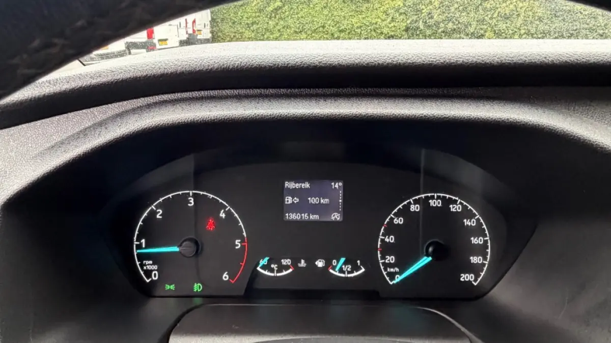 2.0 TDCI 77KW 105PK EURO 6 RVS IMPERIAAL/ AIRCO/ CRUISE CONTROL/ TREKHAAK/ BIJRIJDERSBANK/ 100% DEALERONDERHOUDEN