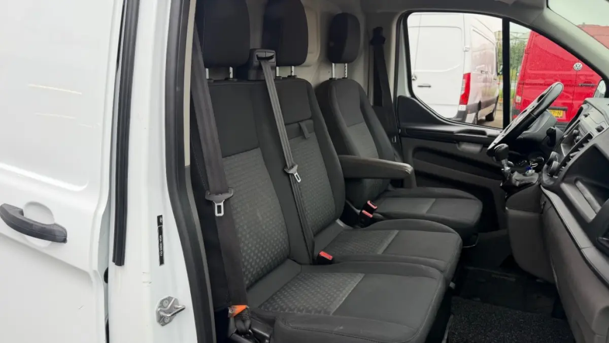 2.0 TDCI 77KW 105PK EURO 6 RVS IMPERIAAL/ AIRCO/ CRUISE CONTROL/ TREKHAAK/ BIJRIJDERSBANK/ 100% DEALERONDERHOUDEN