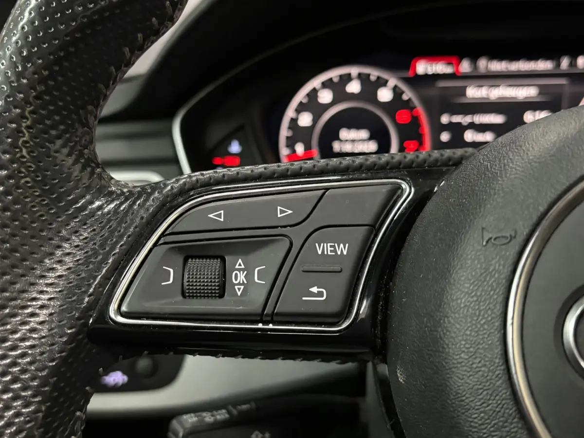 2.0 TFSI ultra Sport Pro Line S Pano Leder