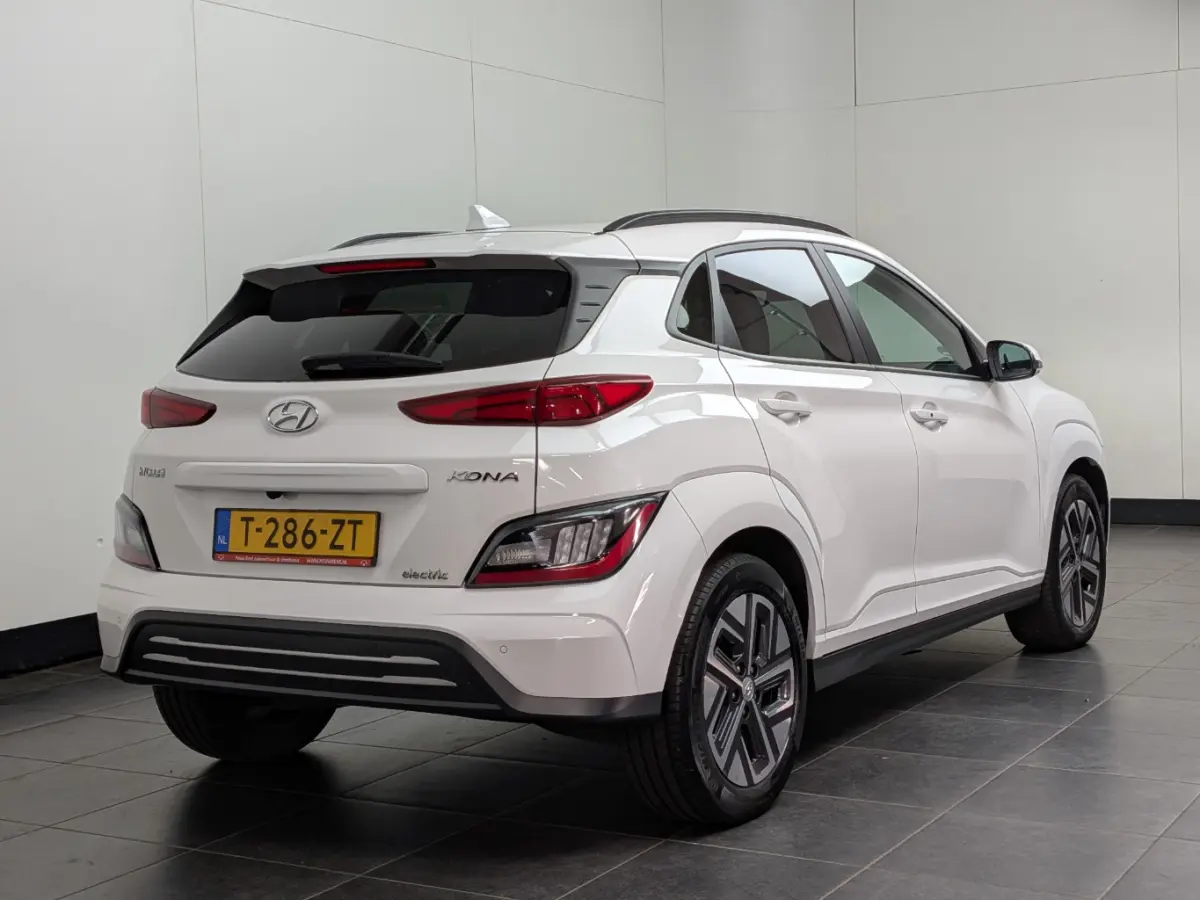 EV Business 64 kWh | SOH 100% | BLISS | Leder | Elek. Stoelen | Warmetepomp | ACC | Apple Carplay | Apple Carplay/Android Auto|telefoonintegratie premium | Audio installatie premium | Cruise