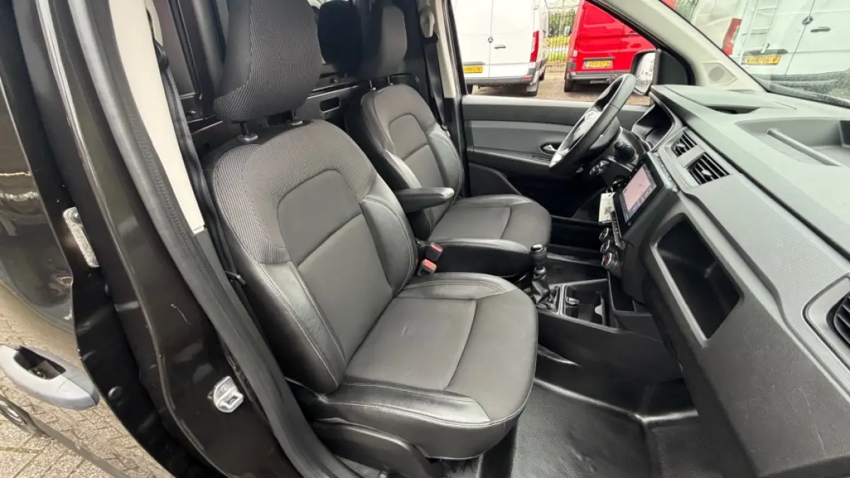 1.5 DCI 55KW 75PK EURO 6 NAVIGATIE/ CAMERA/ AIRCO/ CRUISE CONTROL/ PARKEERSENSOREN/ 100% DEALERONDERHOUDEN