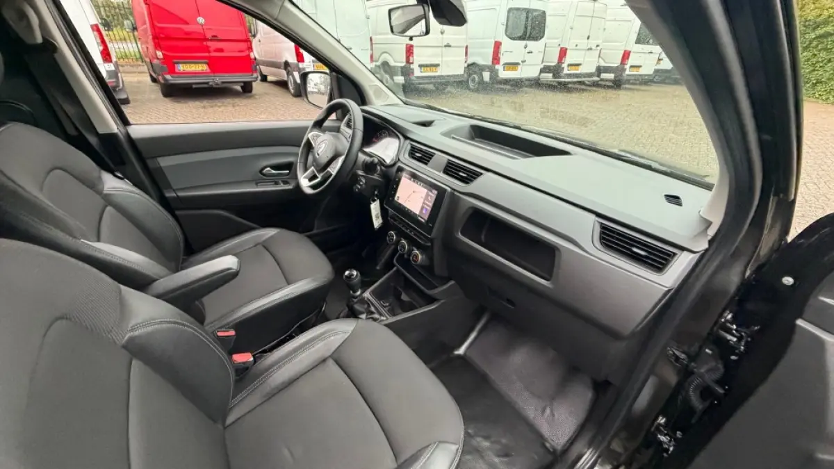 1.5 DCI 55KW 75PK EURO 6 NAVIGATIE/ CAMERA/ AIRCO/ CRUISE CONTROL/ PARKEERSENSOREN/ 100% DEALERONDERHOUDEN