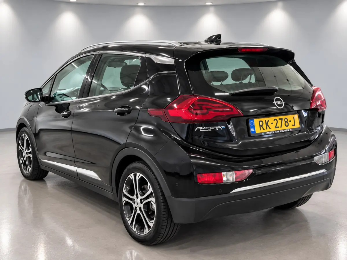 Launch executive 60 kWh