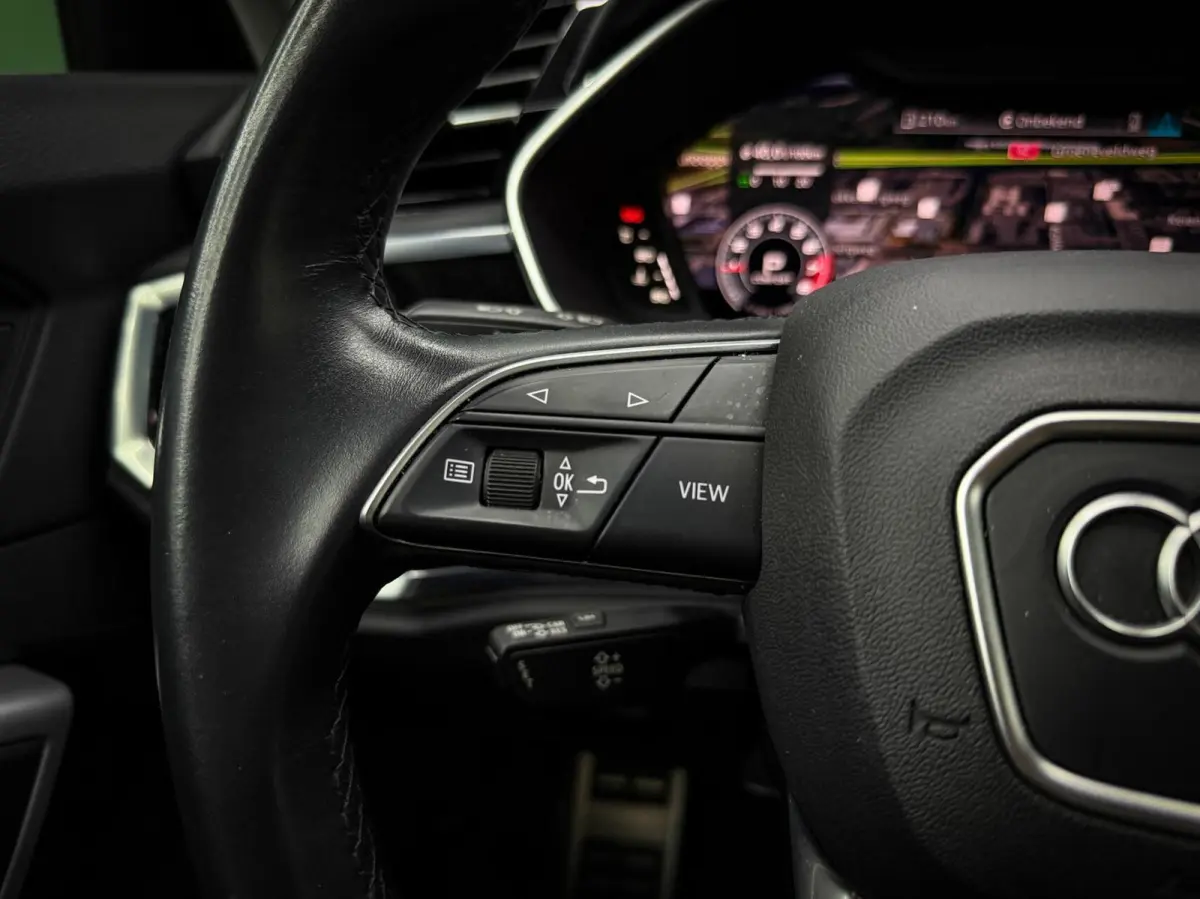 35 TFSI S-Line Carplay | Camera | Keyless | Pano