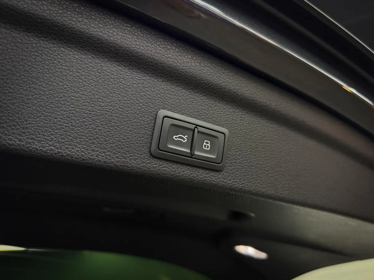 35 TFSI S-Line Carplay | Camera | Keyless | Pano