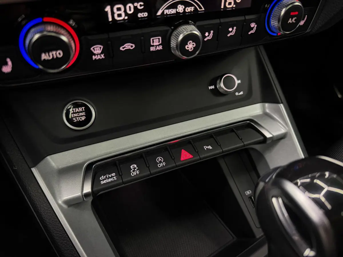 35 TFSI S-Line Carplay | Camera | Keyless | Pano