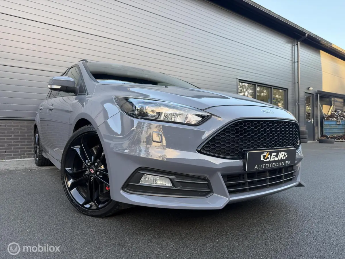2.0 ST TOPSTAAT! RECARO*CLIMA*CARPLAY*19INCH*CAMERA*VOL!!