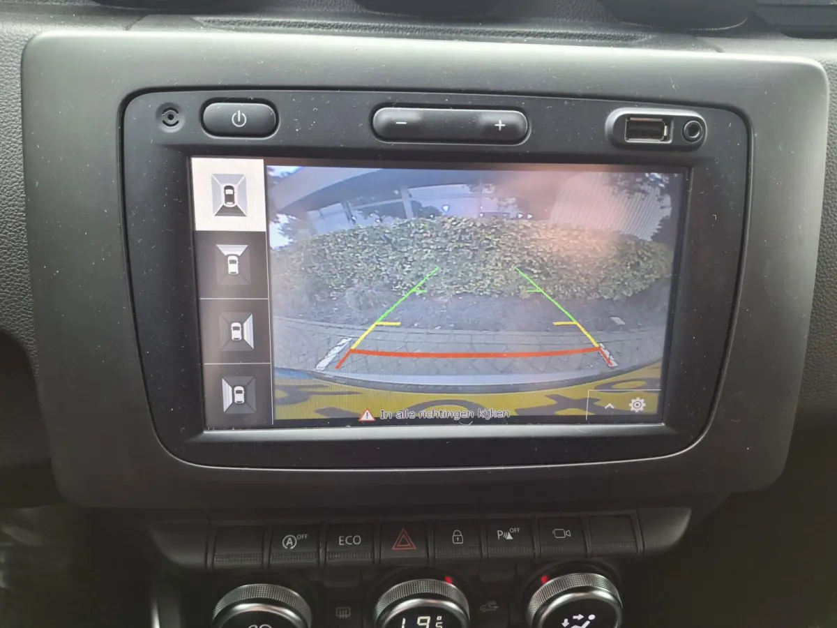 1.2 TCe Prestige | ACHTERUITRIJCAMERA | STOELVERWARMING | NAVIGATIE | AIRCO | PARKEERSENSOREN | 17" LICHTMETALEN VELGEN |