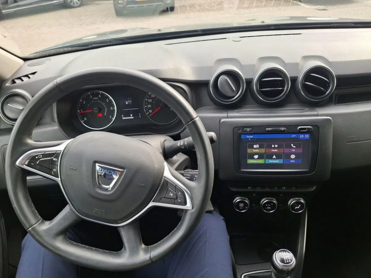 1.2 TCe Prestige | ACHTERUITRIJCAMERA | STOELVERWARMING | NAVIGATIE | AIRCO | PARKEERSENSOREN | 17" LICHTMETALEN VELGEN |