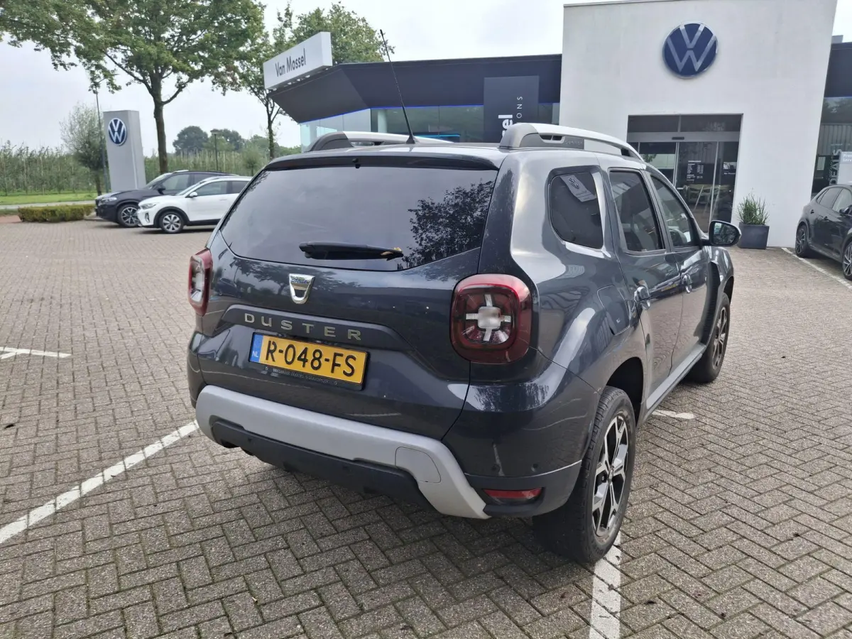 1.2 TCe Prestige | ACHTERUITRIJCAMERA | STOELVERWARMING | NAVIGATIE | AIRCO | PARKEERSENSOREN | 17" LICHTMETALEN VELGEN |