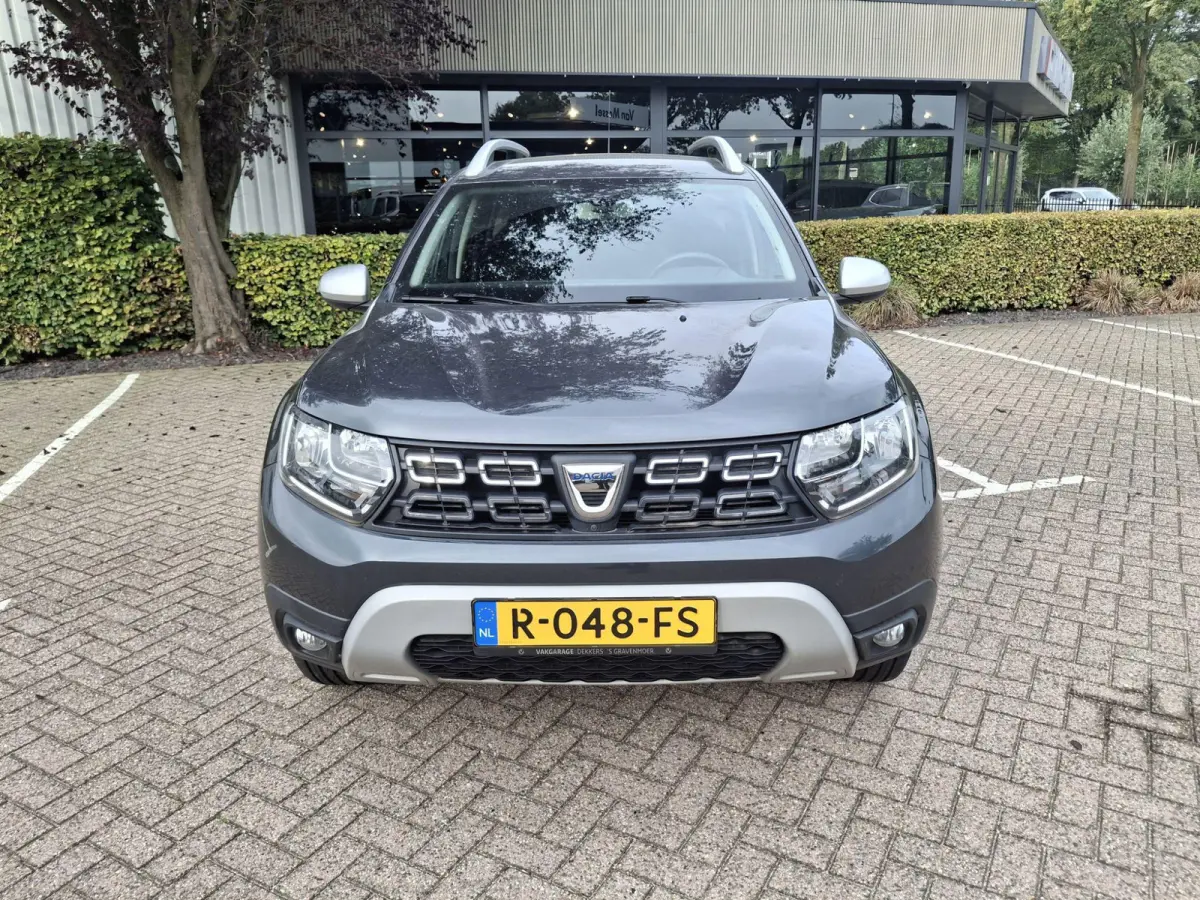 1.2 TCe Prestige | ACHTERUITRIJCAMERA | STOELVERWARMING | NAVIGATIE | AIRCO | PARKEERSENSOREN | 17" LICHTMETALEN VELGEN |