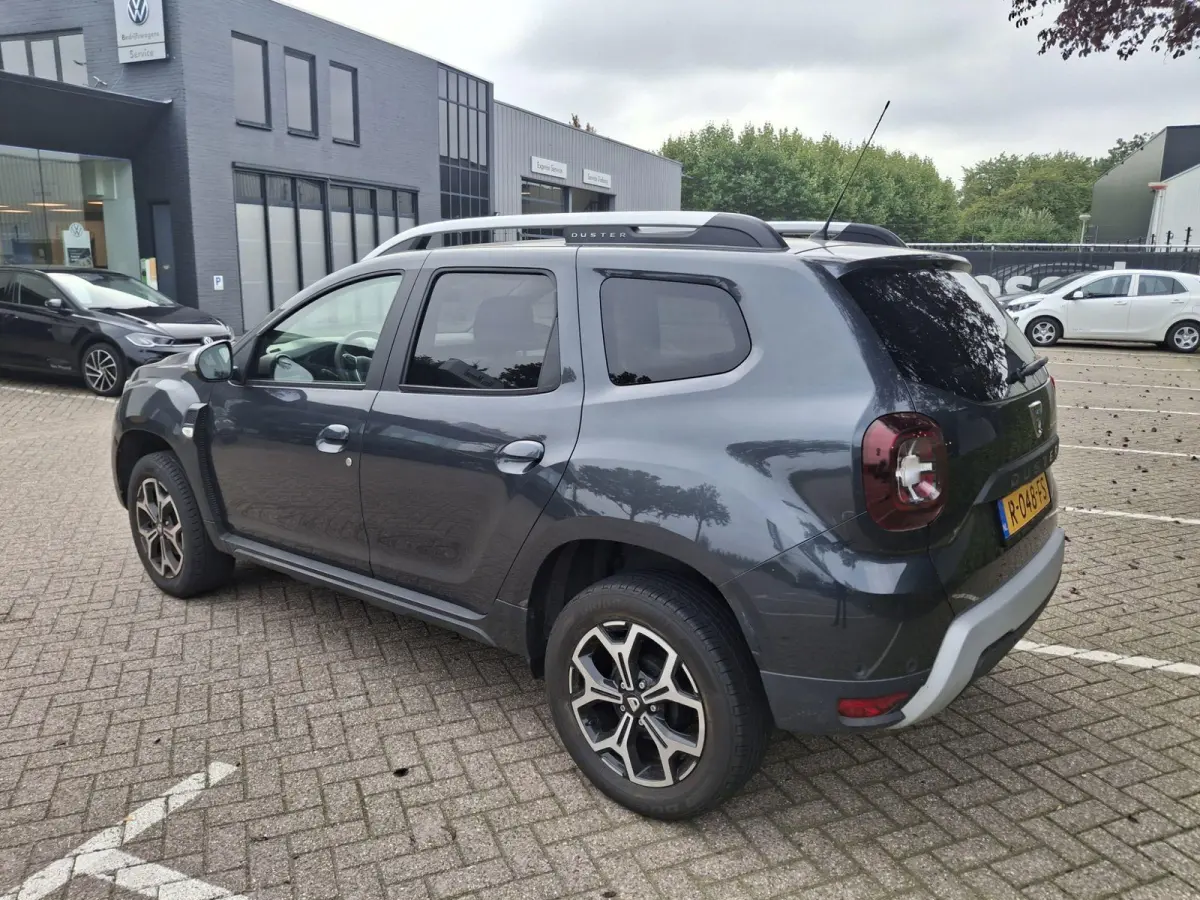 1.2 TCe Prestige | ACHTERUITRIJCAMERA | STOELVERWARMING | NAVIGATIE | AIRCO | PARKEERSENSOREN | 17" LICHTMETALEN VELGEN |