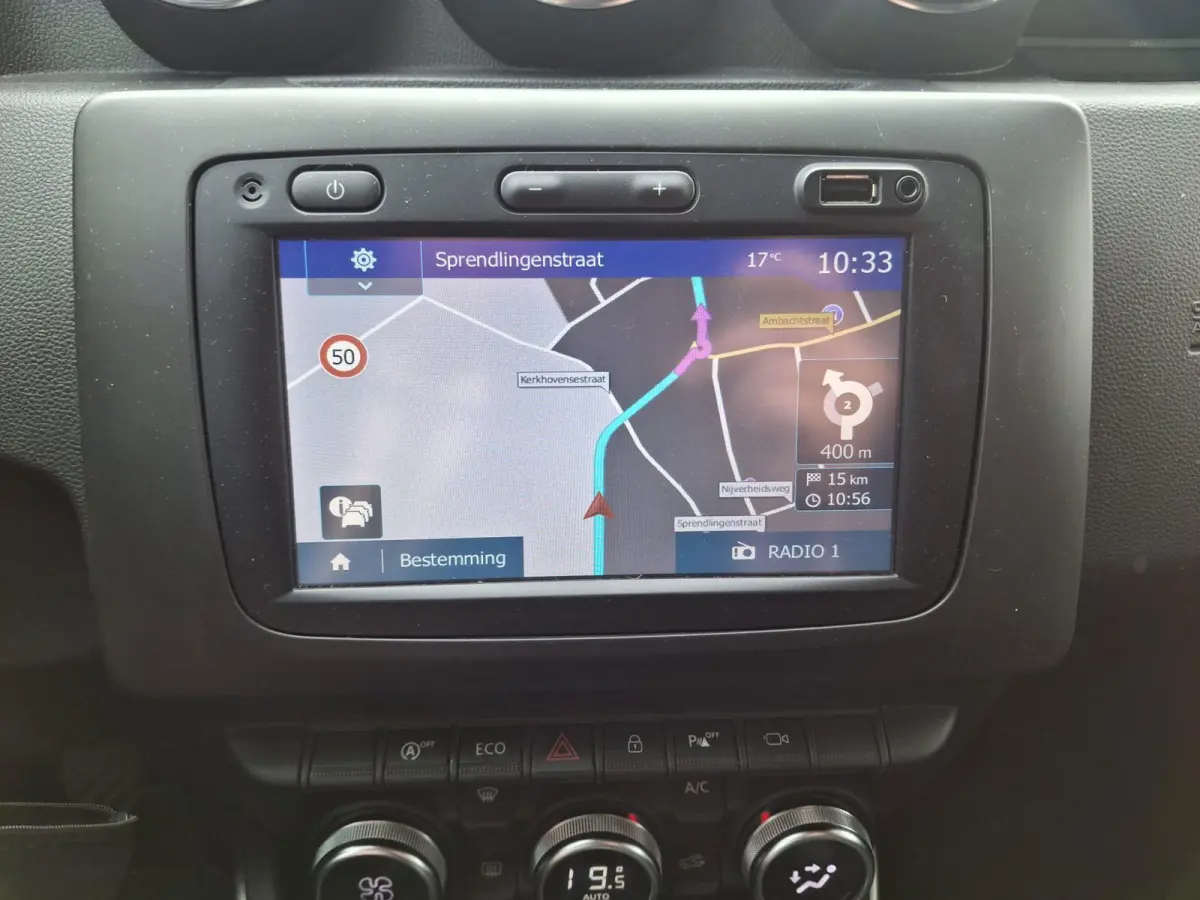 1.2 TCe Prestige | ACHTERUITRIJCAMERA | STOELVERWARMING | NAVIGATIE | AIRCO | PARKEERSENSOREN | 17" LICHTMETALEN VELGEN |