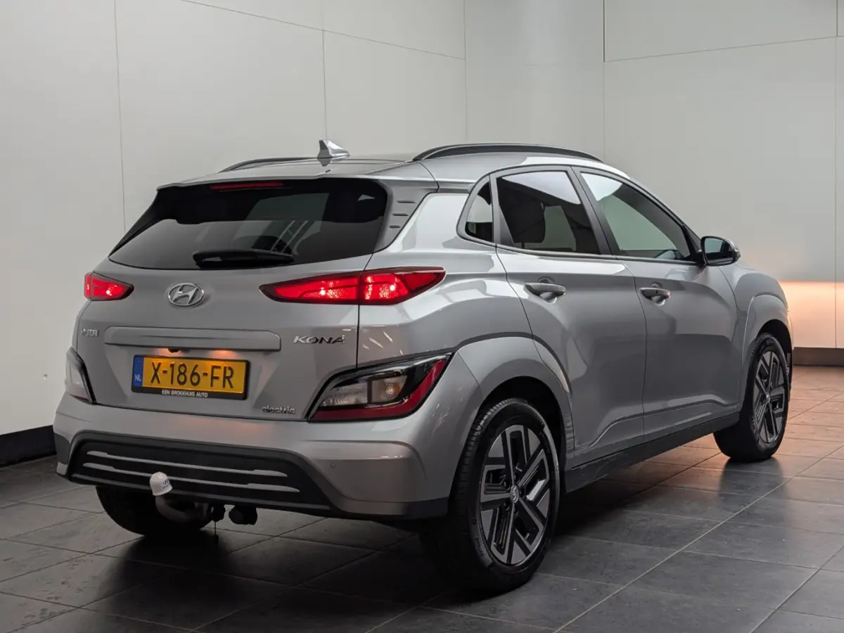 EV Pure 64 kWh | Trekhaak | Camera | ACC | Parkeersensoren | Apple Carplay | Achteruitrijcamera | Apple Carplay/Android Auto|telefoonintegratie premium | Keyless start
