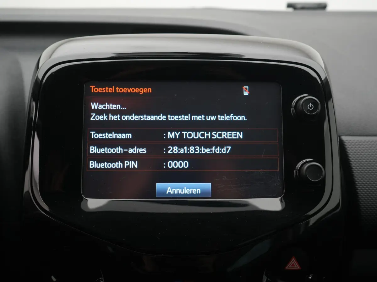 1.0 VVT-i x-fun | Apple Car Play / Android | Airco | LED dagrijverlichting | 12 Maanden BOVAG Garantie |