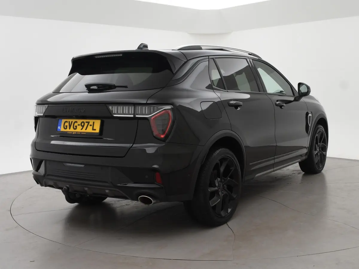 1.5 PHEV 261 PK BLACK PACK + TREKHAAK | 360 CAMERA | 20 INCH ZWARTE VELGEN | PANORAMA