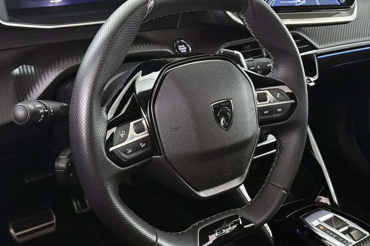 1.2 Hybrid 136 GT Panoramadak Camera Keyless Dodehoek