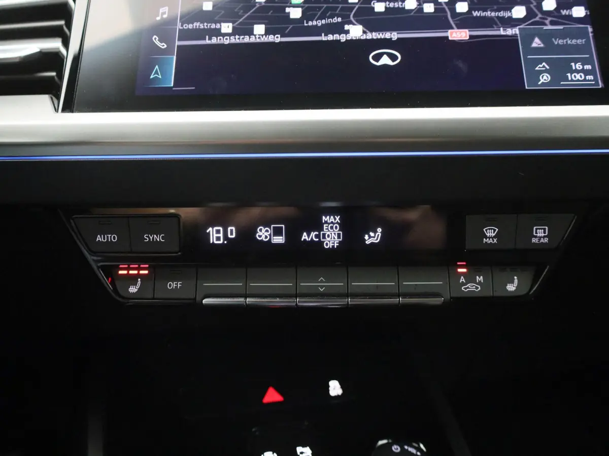 35 S edition 55 kWh 170 PK | S-line | Automaat | Navigatie | Camera | Stoelverwarming | SONOS Sound | Elektrische stoelen | LED | Lichtmetalen velgen |