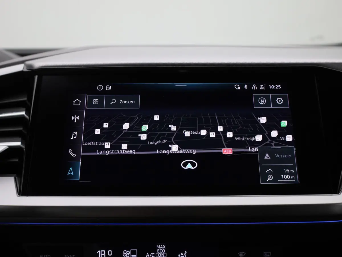 35 S edition 55 kWh 170 PK | S-line | Automaat | Navigatie | Camera | Stoelverwarming | SONOS Sound | Elektrische stoelen | LED | Lichtmetalen velgen |