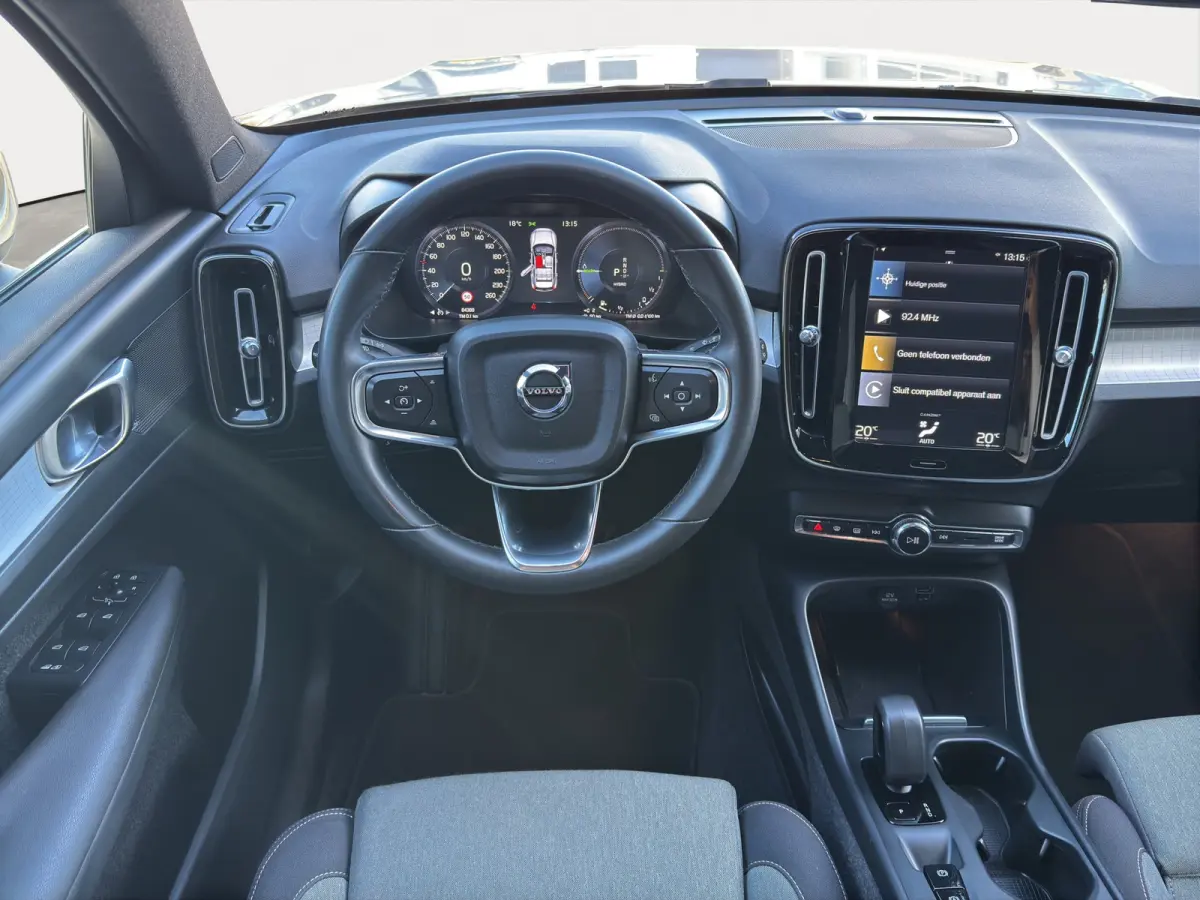 1.5 T5 Core | Achteruitrijcamera | Apple Carplay\Android Auto | Parkeerverwarming |