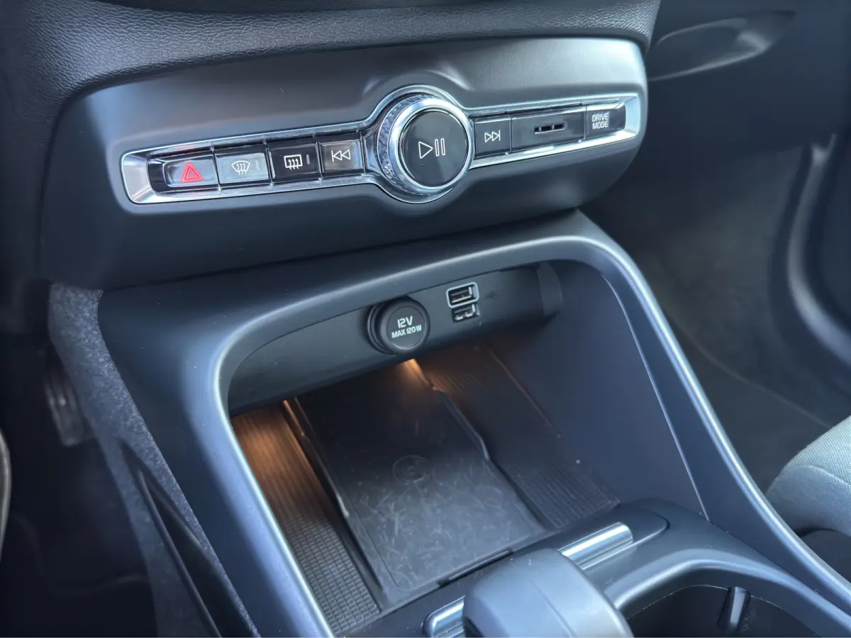 1.5 T5 Core | Achteruitrijcamera | Apple Carplay\Android Auto | Parkeerverwarming |