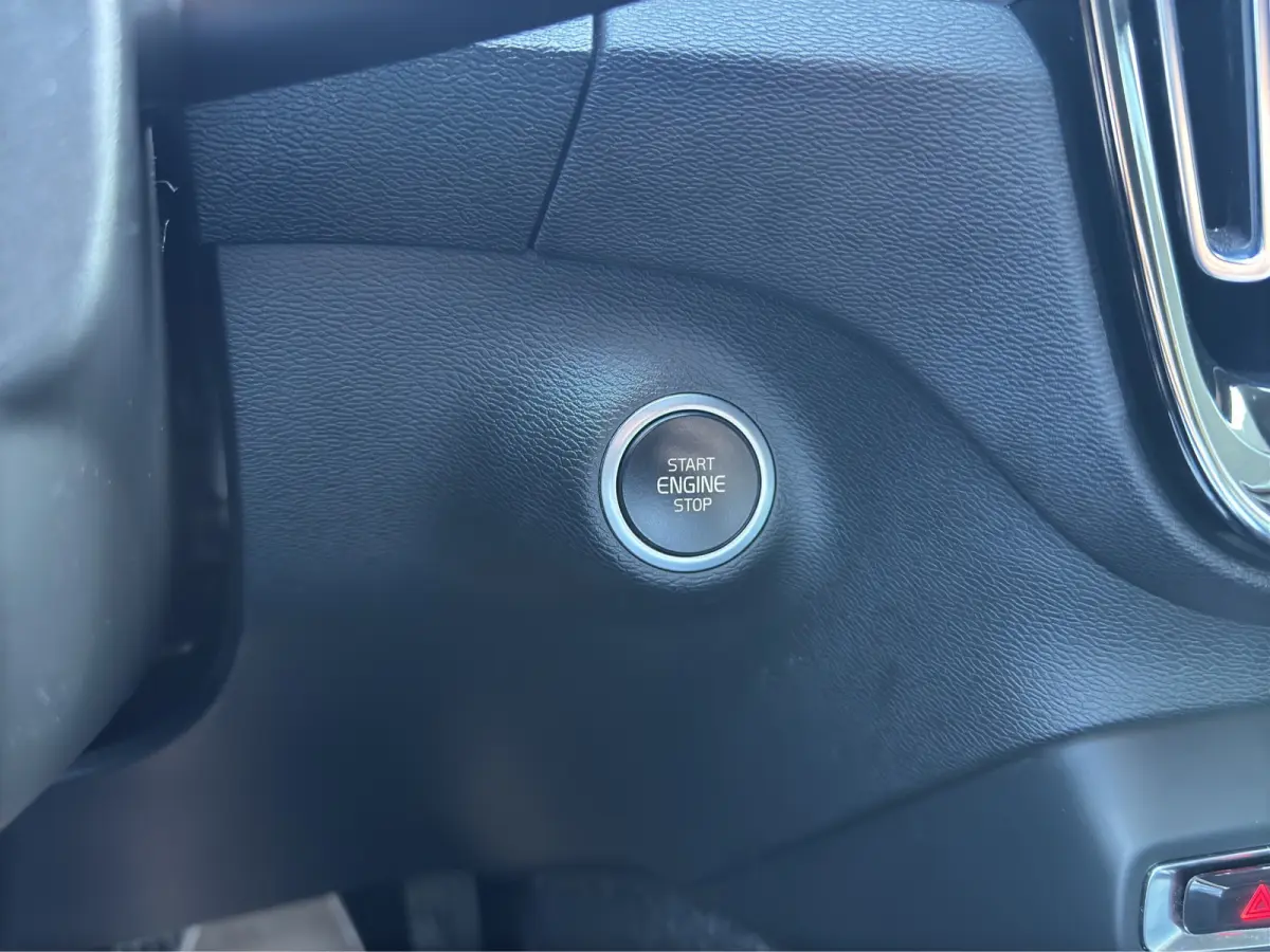 1.5 T5 Core | Achteruitrijcamera | Apple Carplay\Android Auto | Parkeerverwarming |