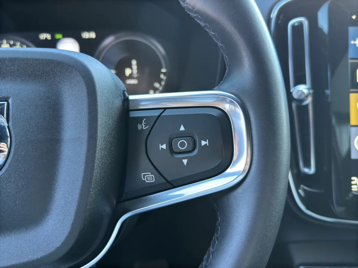 1.5 T5 Core | Achteruitrijcamera | Apple Carplay\Android Auto | Parkeerverwarming |