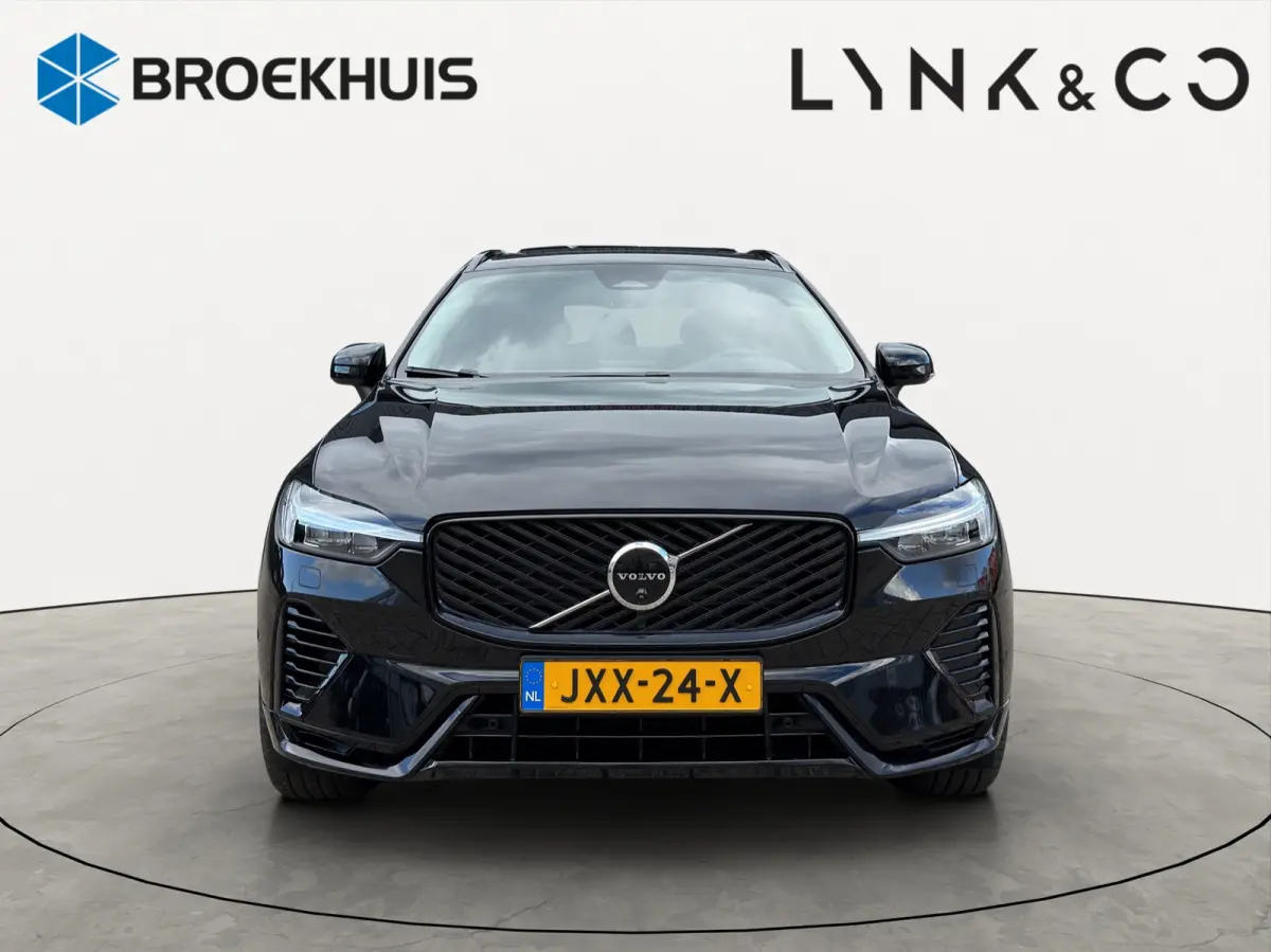 2.0 T6 Plug-in hybrid AWD Ultra Dark | Trekhaak | Luchtvering | Panoramadak | 360 Camera | Memory seats |